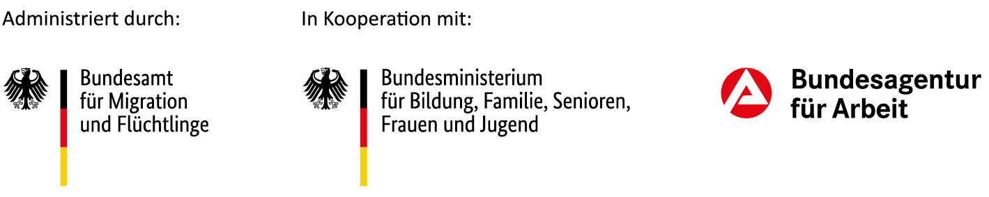 Logoleiste mit den Schriftzügen: ‚Administriert durch: Bundesamt für Migration und Flüchtlinge‘ und ‚In Kooperation mit: Bundesministerium für Bildung, Familie, Senioren, Frauen und Jugend‘ sowie ‚Bundesagentur für Arbeit‘, jeweils mit zugehörigem Bildlogo.
